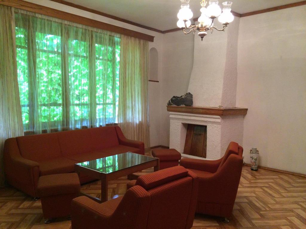 Green House Hotel Lagodekhi Luaran gambar